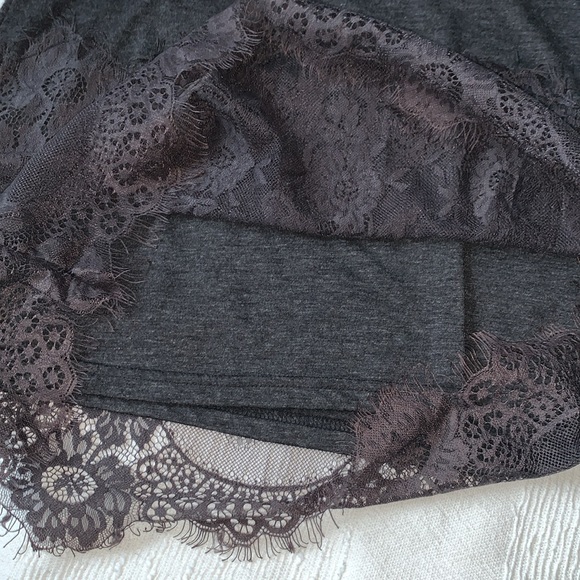 💥 Reckless Angel tank top with lace at bottom - Picture 7 of 10